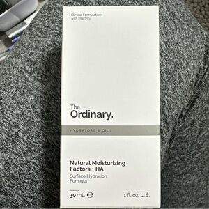 The Ordinary Natural Moisturizing Factors + HA - White